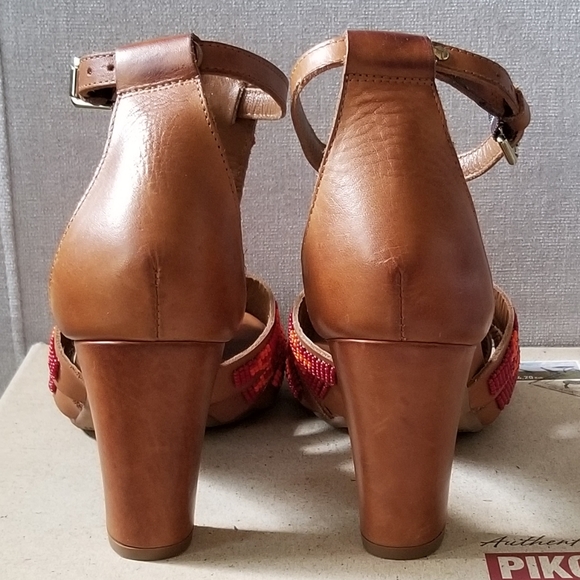 Pikolinos Roses Beaded T-Strap Sandals Maasai - Picture 5 of 8